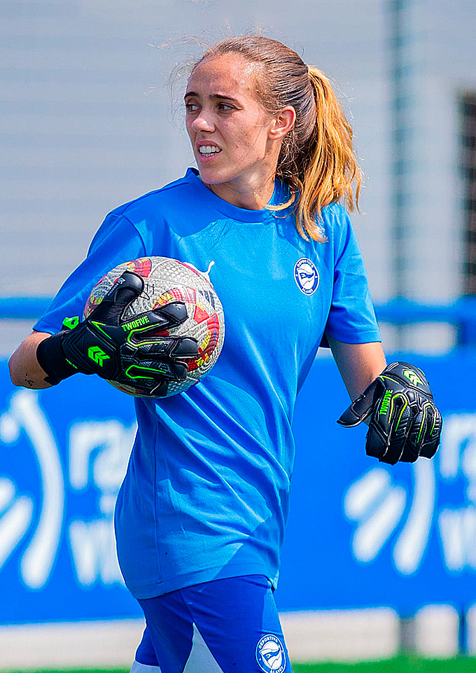 LAURA MARTÍNEZ