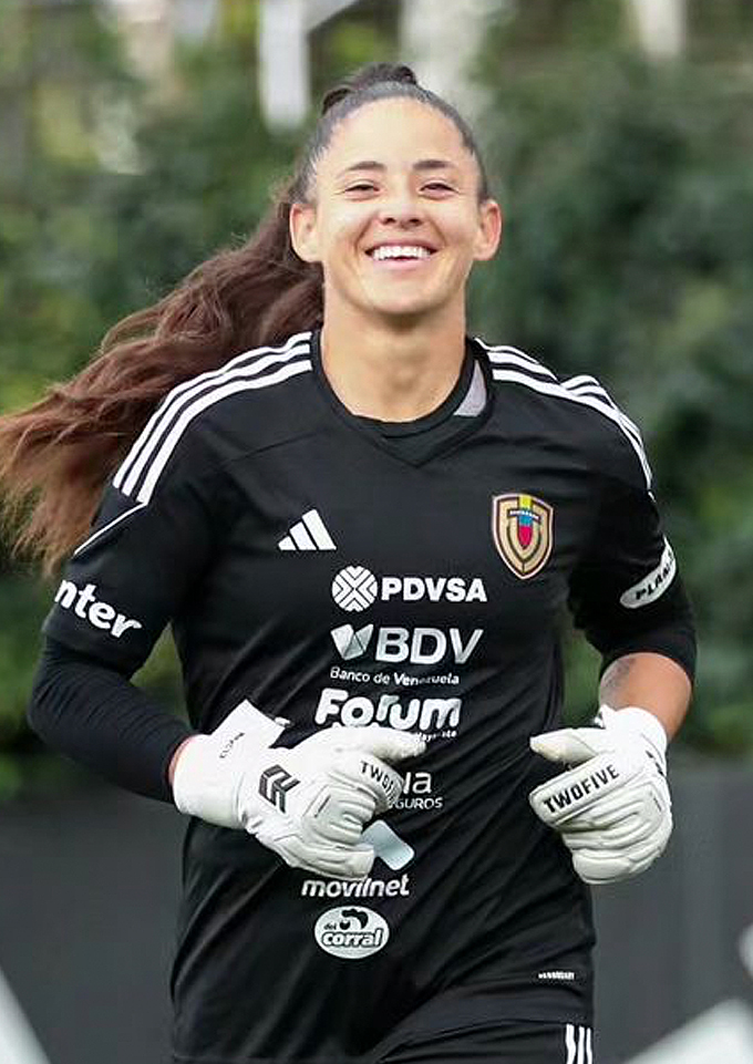 NAY CÁCERES